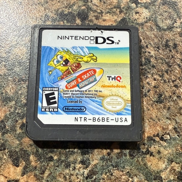 Nintendo DS Lite Rose Gold Handheld Gaming Console Game, Charger, Case, Stylus - Picture 11 of 13